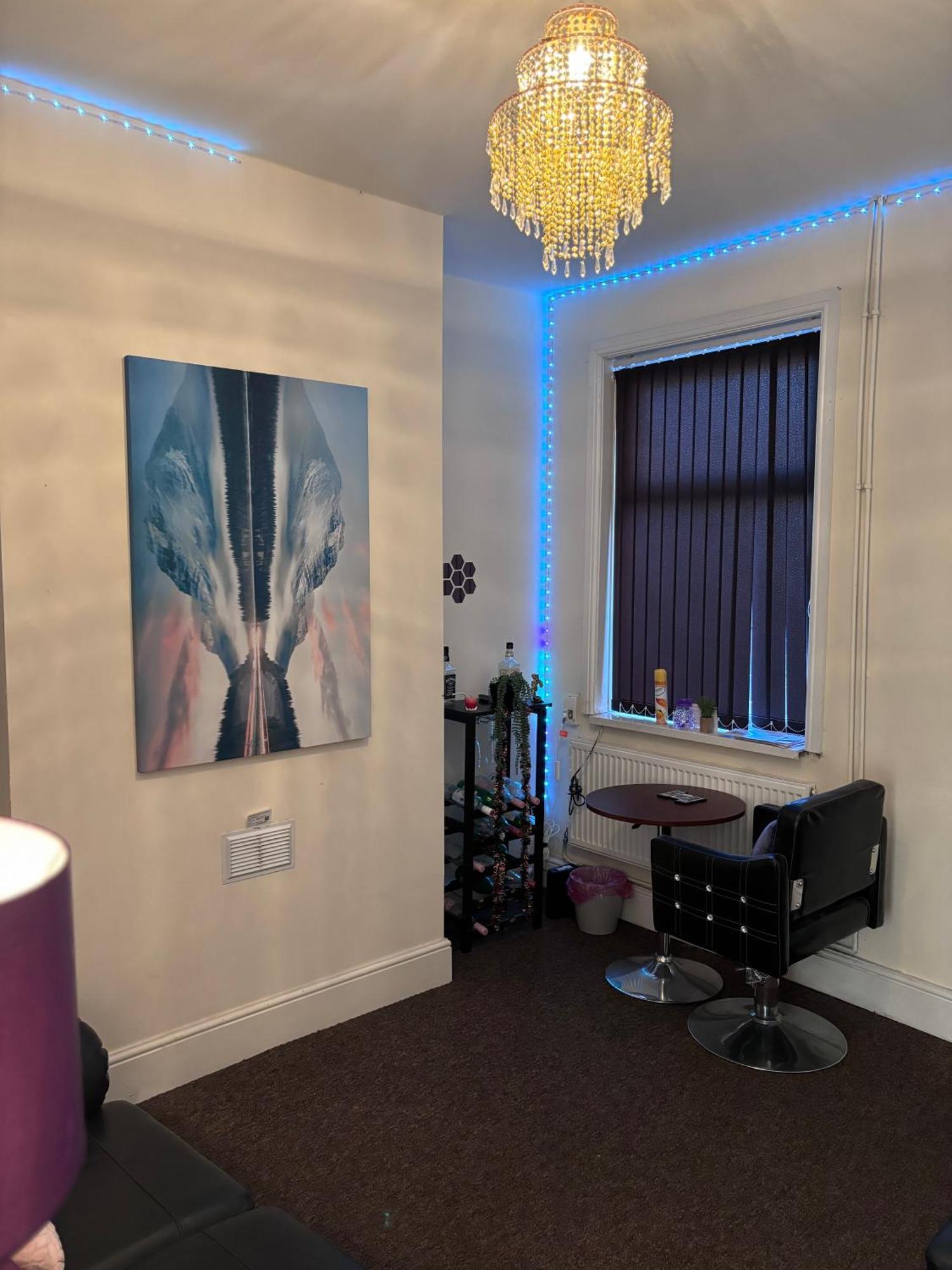 Lovely Room Within 5 Mins Walk To Stoke Train Station With Double And Single Room Exterior photo